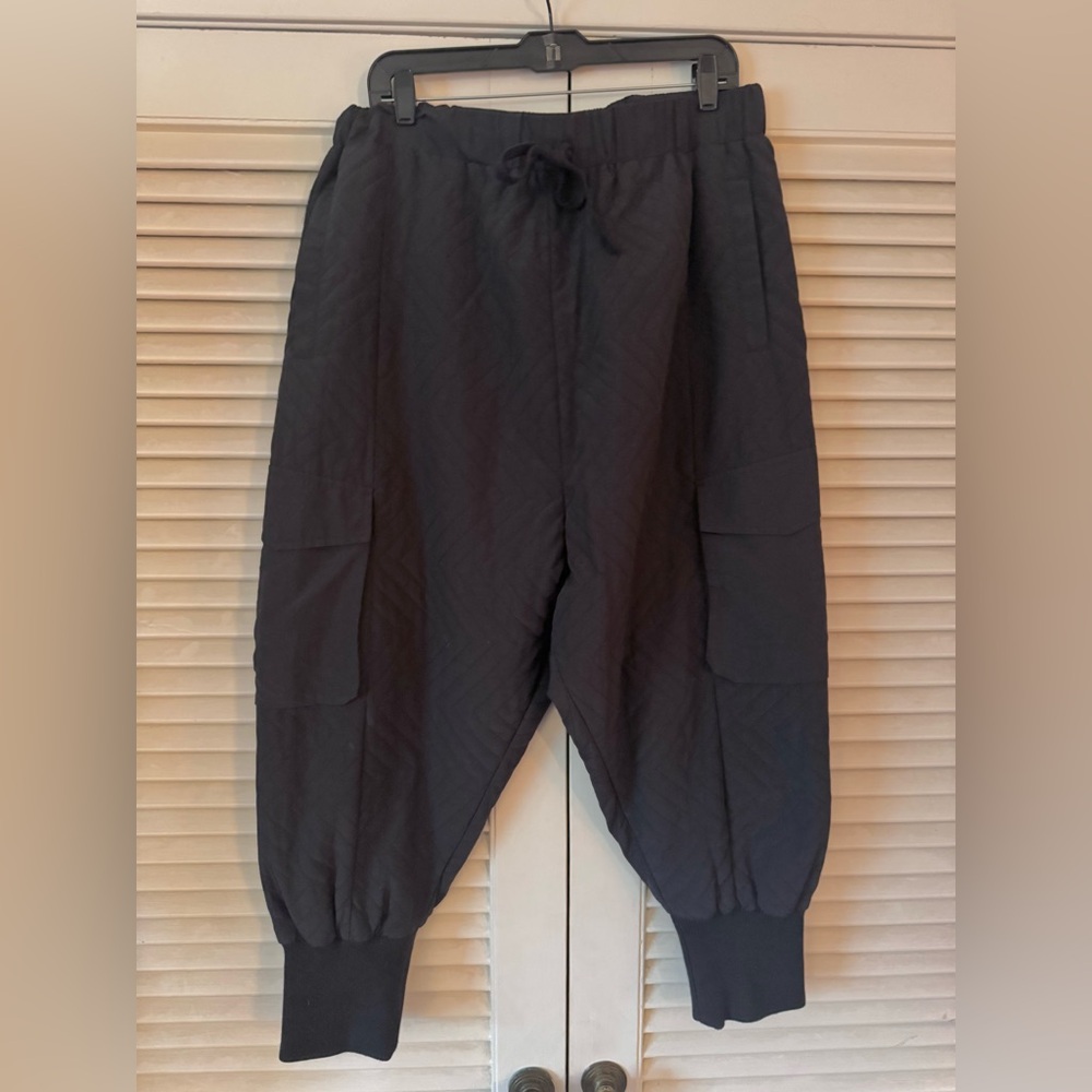 ASOS DESIGN AVANT GARDE BLK QUILTED DROP CROTCH JOGGERS SIZE LARGE ORIG $125